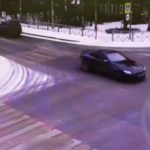[動画1:02]BMW２台が交差点事故で大破・・・！