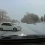 [動画0:28]雪道で激しく正面衝突・・・！死亡事故を起こした運転手の過去がヤバい