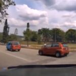 [動画2:18]猛スピードで追突した運転手、走って逃走するも疲れて諦める