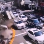 [動画0:39]韓国でトラックが暴走・・・！ブレーキの故障か・・・
