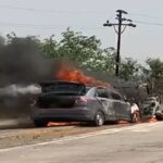 [動画1:26]オート・リクシャーと車が衝突・・・！爆発炎上する瞬間・・・
