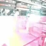 [動画0:22]工場で大爆発・・・！一瞬で火の海に・・・