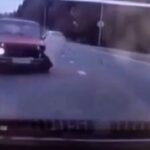 [動画0:16]センターラインを越えた対向車が突っ込んでくる映像