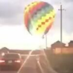 [動画0:53]無人の気球が電線を切断・・・！停電を起こす