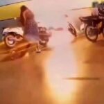 [動画3:19] タイの有名校で放火！バイクが炎上する