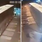 [動画2:34] バスが踏切で立ち往生、列車と衝突して大破
