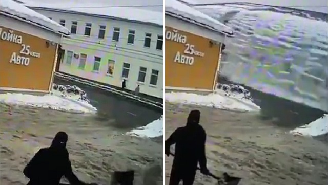 [動画0:33] 屋根から雪崩のような落雪、親子三人が巻き込まれる