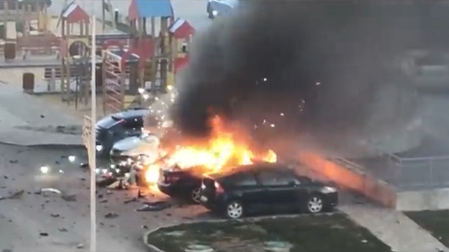 [動画5:11] 車のトランクを開けた瞬間、大爆発