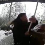 [動画0:34] ロシア人、とりあえず隣人には暴力に訴える