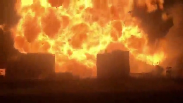 [動画0:22] ケニアで発生したガス爆発、映像が怖すぎる