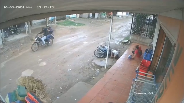 [動画1:31] ただ通りかかっただけの青年、銃撃に巻き込まれ死亡